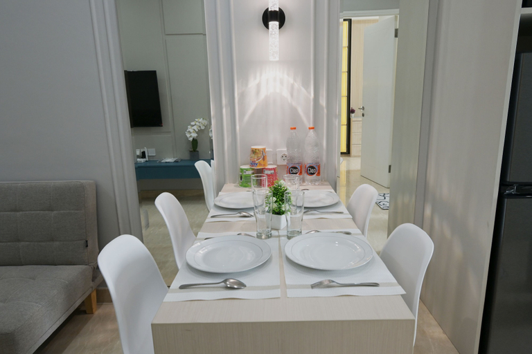 Dining Room 4