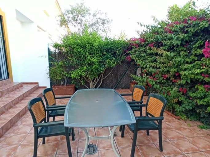 Room 5, Villa Mar De Las Redes 25903, Cádiz