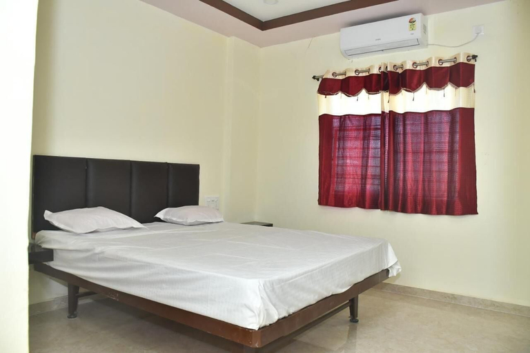 Bedroom 3, Hotel Kalika Residency - Akkalkot, Solapur