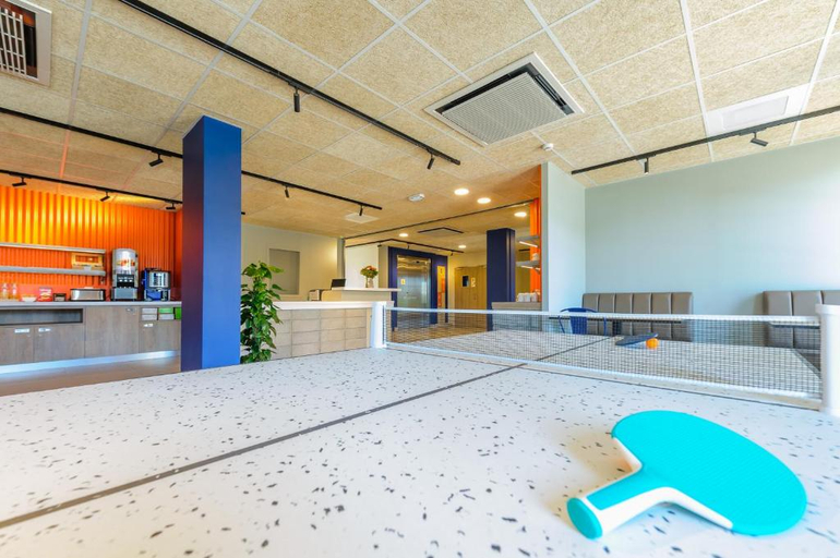 Others 4, ibis budget La Rochelle Puilboreau, Charente-Maritime