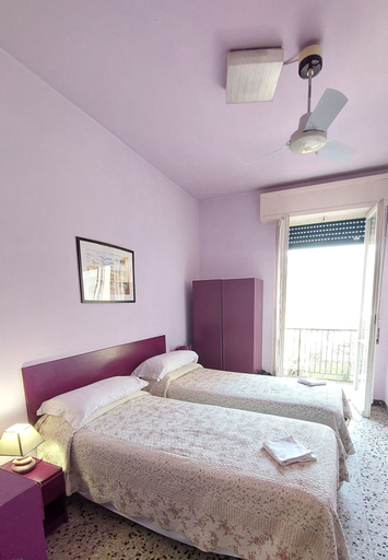 Bedroom 5, Hotel Etrusco, Florence