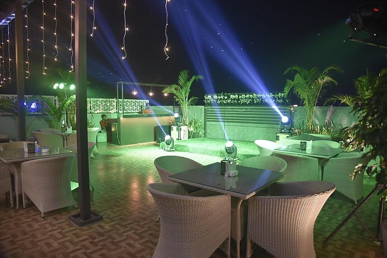 Food & Drinks, Samada Hotel And Banquet, Lucknow