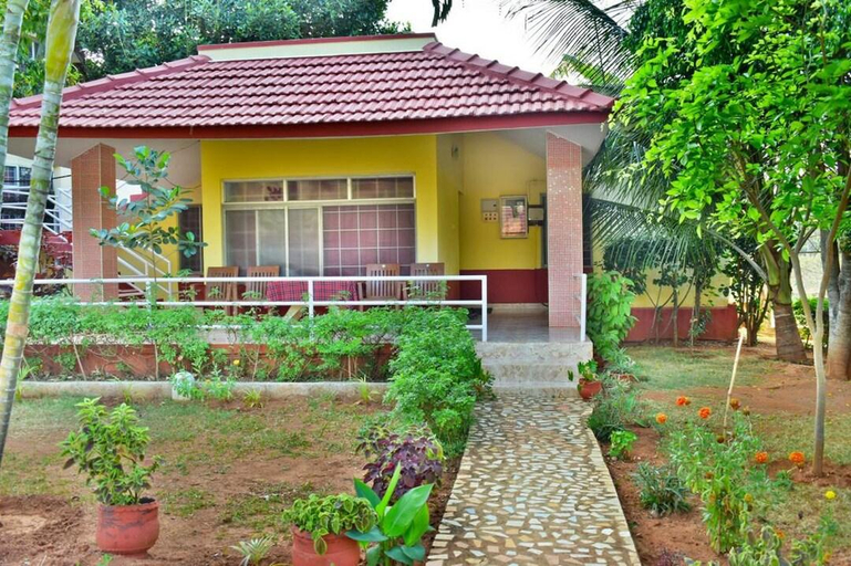 Others 5, Peters Park, Vellore