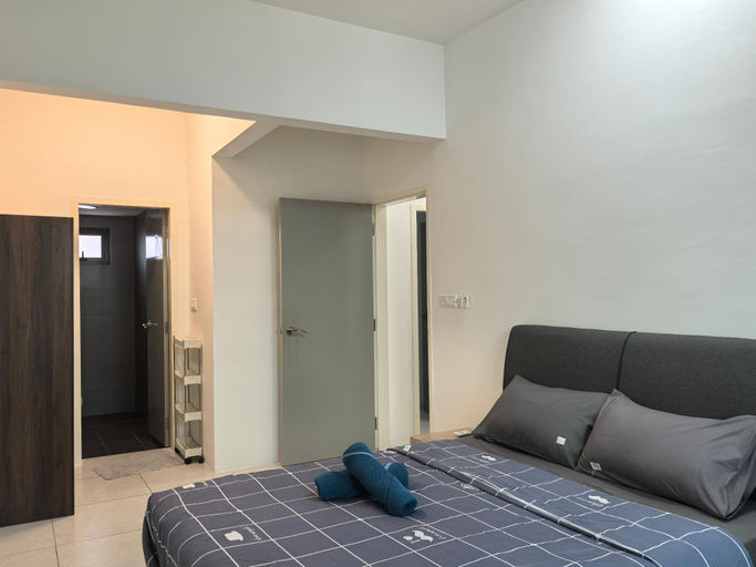 Bedroom 2, Bahagia Family House in Meritus, Central Seberang Perai