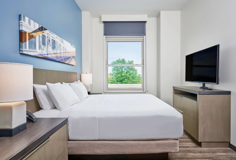 Bedroom 4, Hyatt House Chicago Medical/University District, Cook