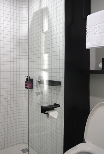 Bathroom 4