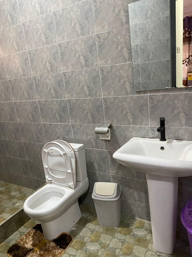 Bathroom 4, Ekoara Apartment, Ahanta West
