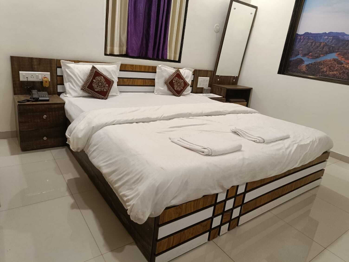 Bedroom 3, Melody 24 East Resort, Satara