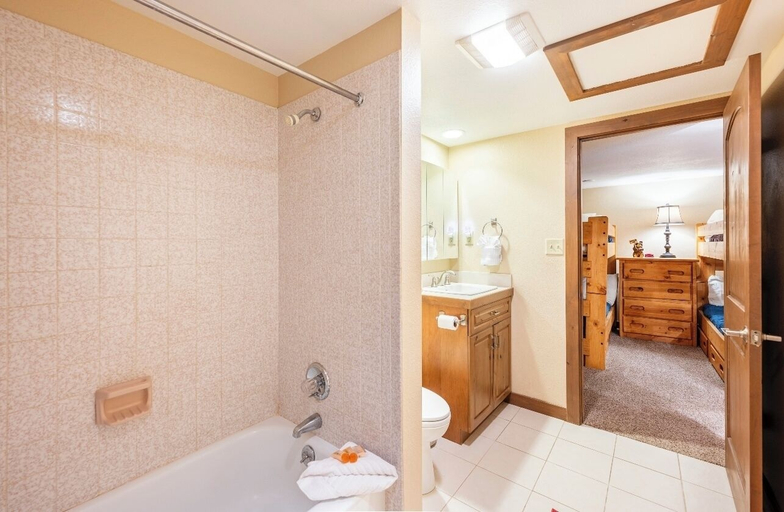 Bathroom 3, Long Branch #311, Summit