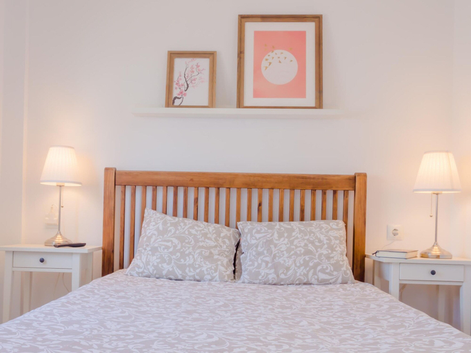 Room 2, Real de la Barrosa 46 13629, Cádiz