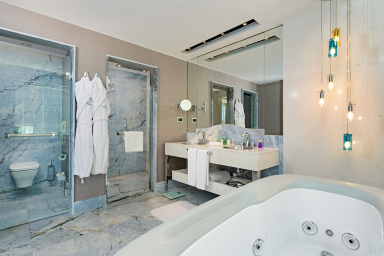 Bathroom 5, Sirene Luxury Hotel Bodrum, Bodrum