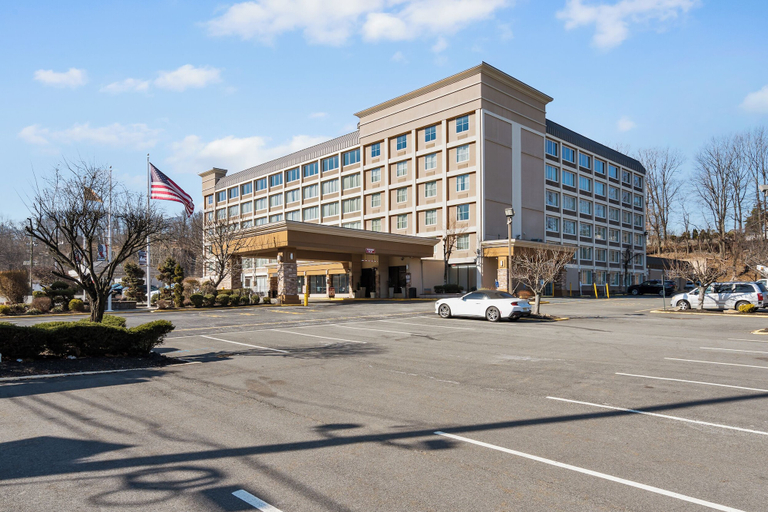 Exterior & Views 2, Executive Inn - Fort Lee, Bergen