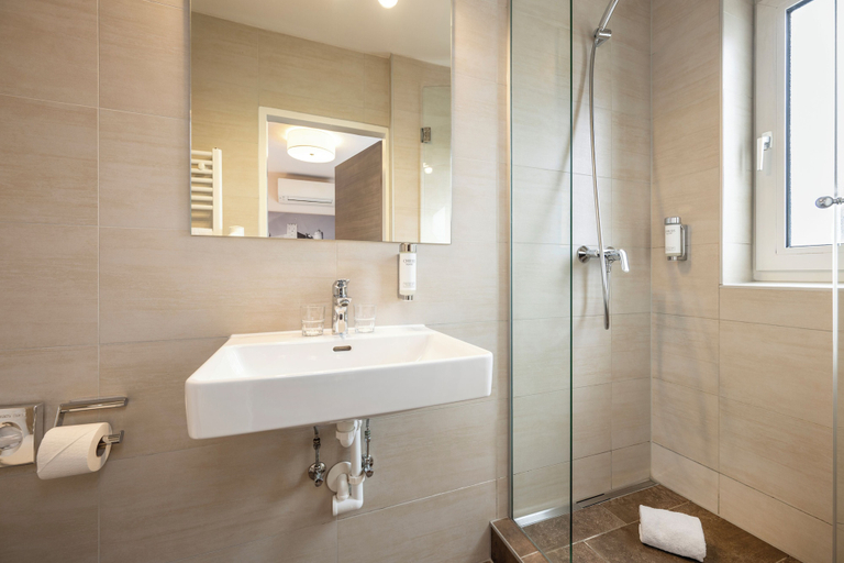 Bathroom 4, Hotel Das Junior by MAX 70, Salzburg