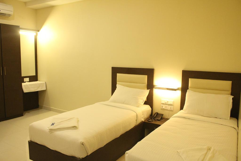 Others 3, Samy Hotel, Namakkal