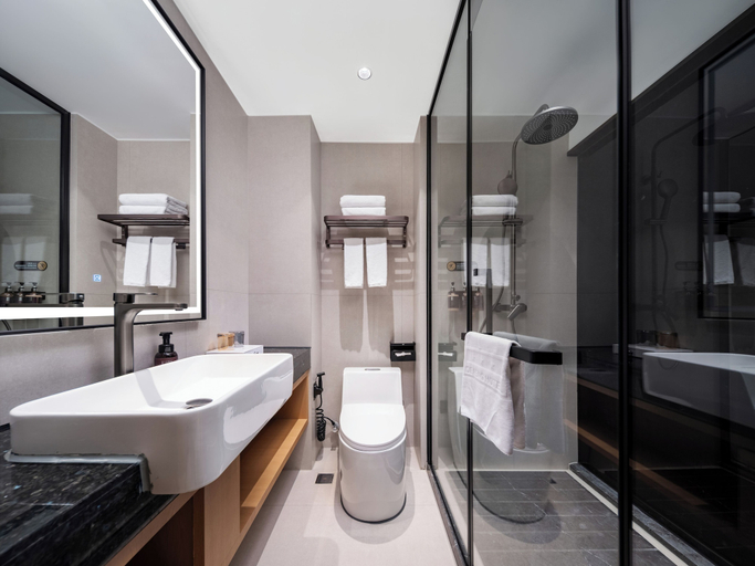 Bathroom 5, YiWu Defeng Hotel, Jinhua
