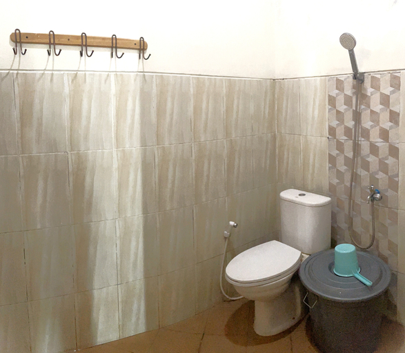 Bathroom 11