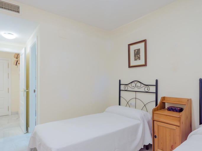 Room 3, 16698 Ancora 10544 in El Puerto de Santa Mar a, Cádiz