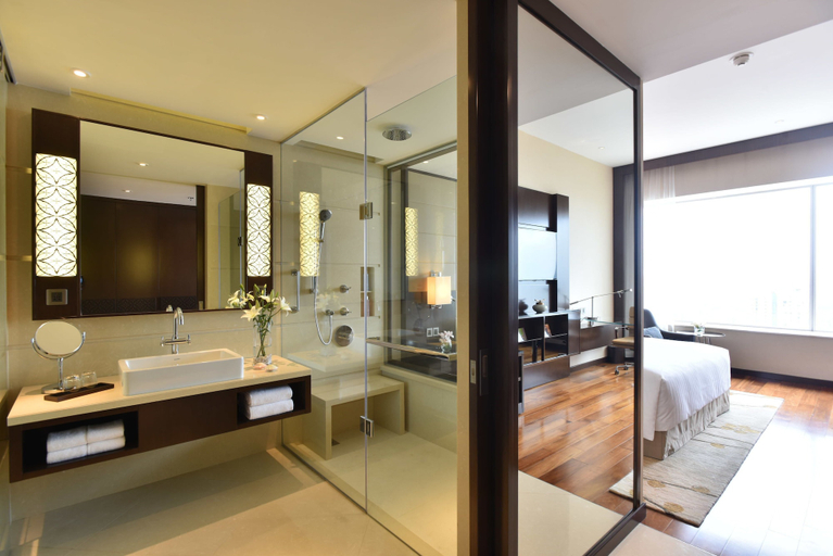 Bathroom 15