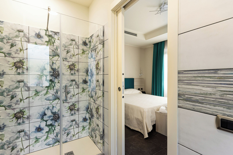 Bedroom 3, Lual Bleisure Hotel, Frosinone