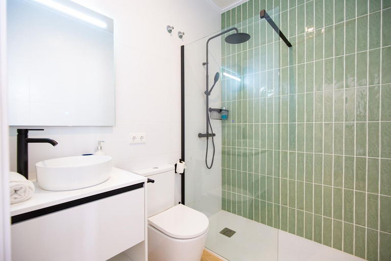 Bathroom 3, Colon 29 Apartments, Alicante