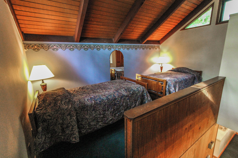 Bedroom 4, Golf Club Villas, Pickens