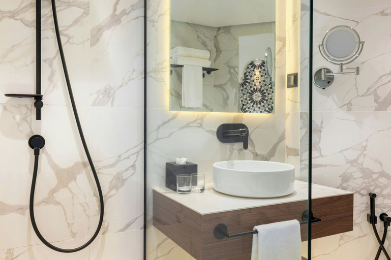 Bathroom 9