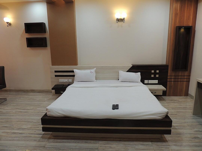Bedroom, Hotel Kashish International, Thane