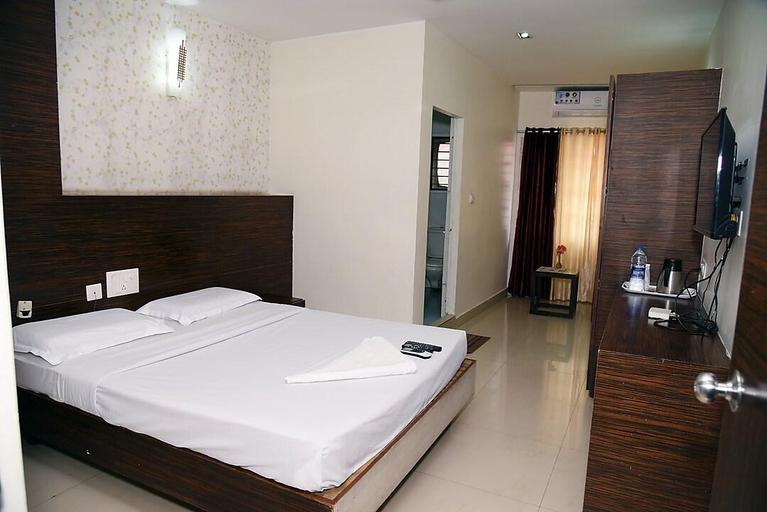 Others 5, Hotel Gazala, Palakkad