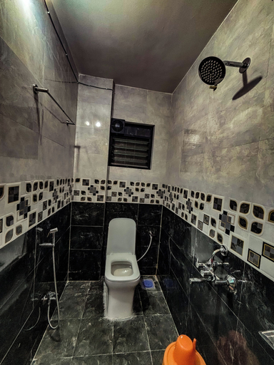 Bathroom 5, Mantra Inn, Pune