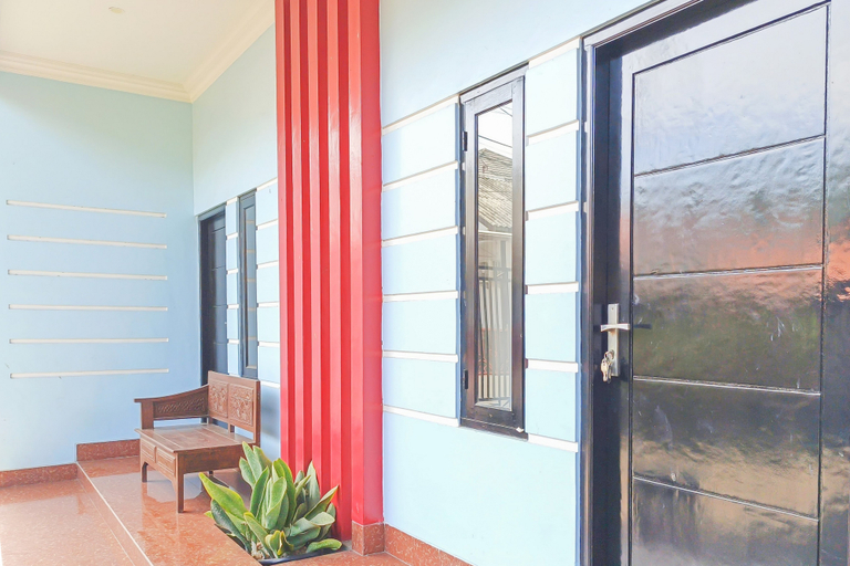 Others 4, Joglo Guest House Syariah Mitra RedDoorz, Tegal
