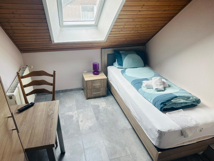 Bedroom 6