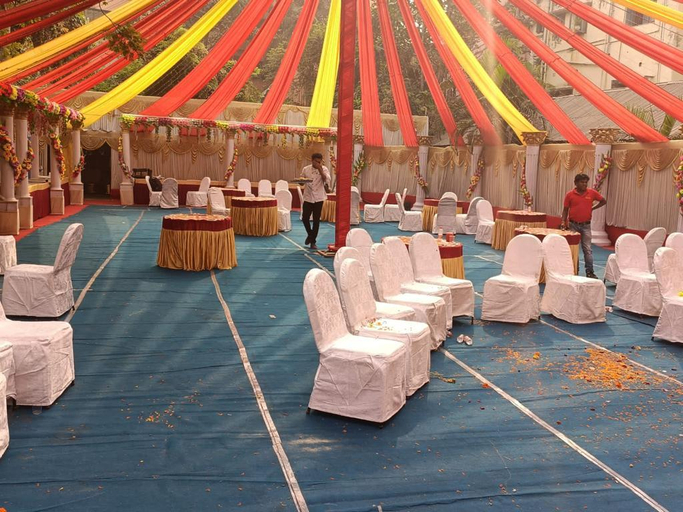Others 3, Kings Crown Hotel (VIP Road), North 24 Parganas