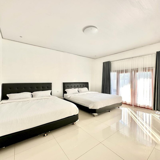 Kinkeo Borobudur Room Type - Family Pond View