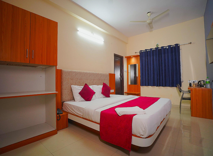 Bedroom, Hotel Inspira Residency-Near Bombay Hospital, Indore