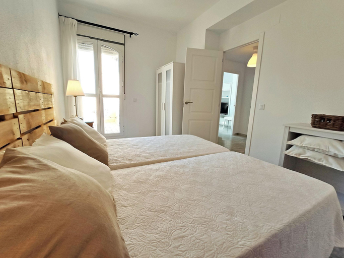 Room 5, Valdelagrana Beach Penthouse 25034, Cádiz