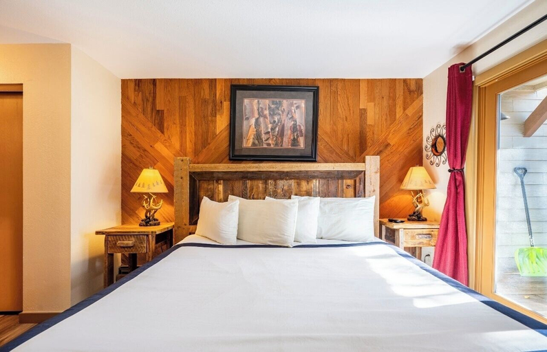 Bedroom 2, Longbranch #111, Summit
