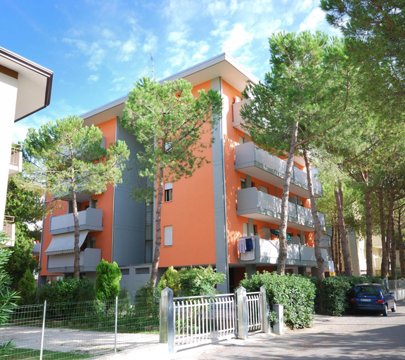 Exterior, Apartment in Bibione Near Sandy Beach, Venezia
