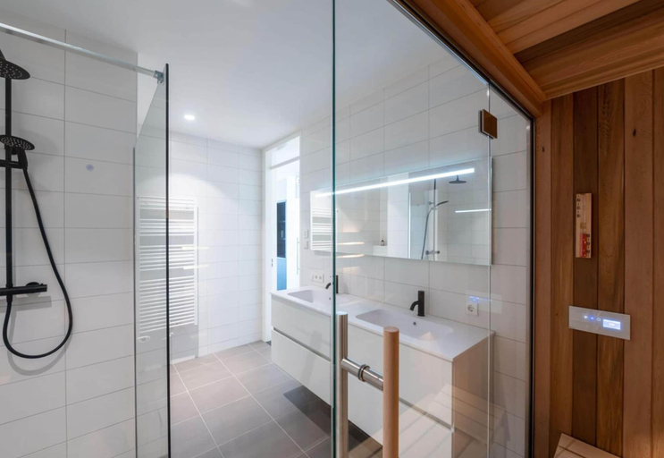 Bathroom 3, Loft in Zeeland by Marina and Veerse Meer