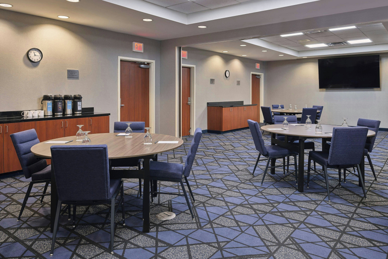 Food & Drinks 5, Courtyard by Marriott Halifax Downtown, Halifax