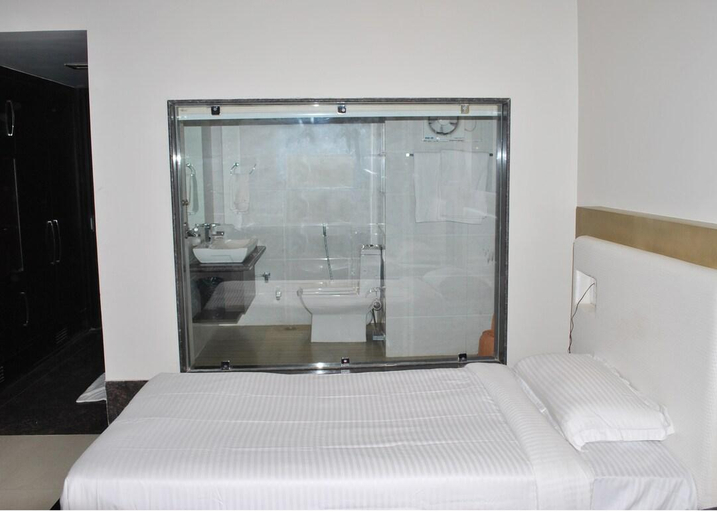 Others 4, The Sapphire Grand, Varanasi