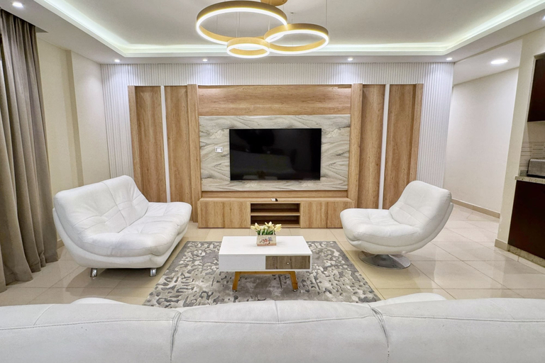 Others 4, Calm & Classy 2BR - 5 min to Airport, An-Nuzhah