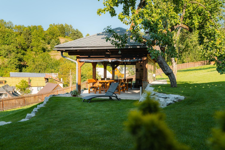 Others 3, Villa Seraf, Žilina