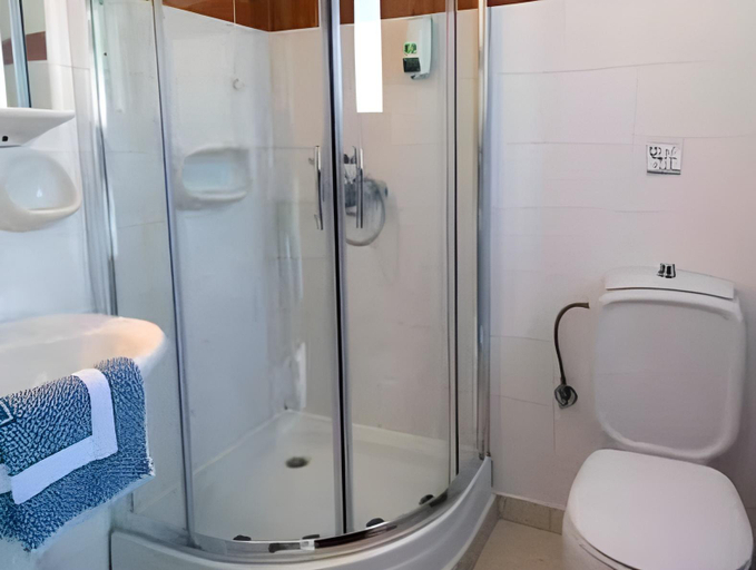 Bathroom 5, Pasiphae, North Aegean