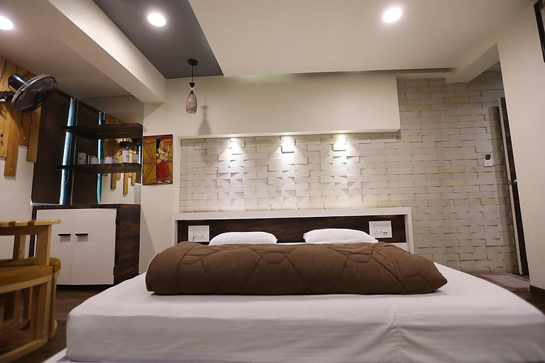 Others 3, HOTEL DARSHAN, Amreli