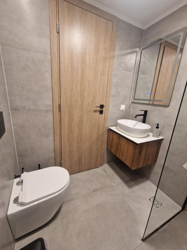 Shower 4, Orrhaon Athens, Attica