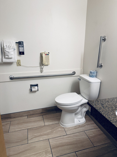 Bathroom 5, Super 8 by Wyndham Dawson Creek, Peace River