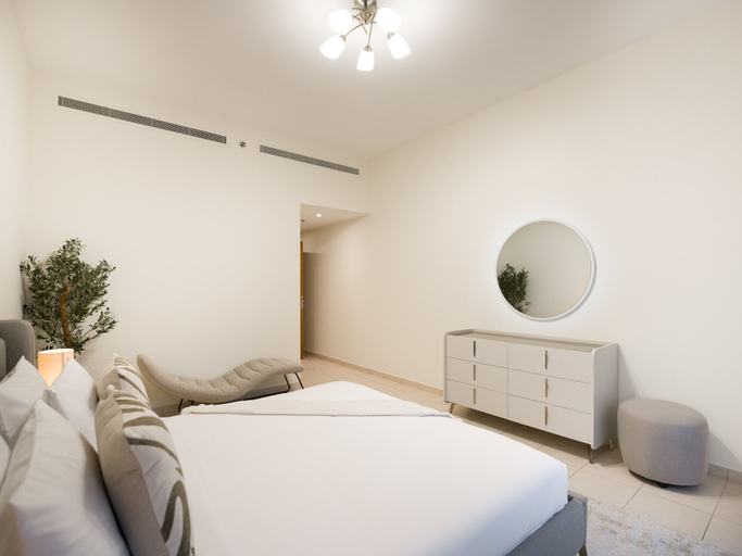 Bedroom 2, Easygo- Spacious 1bdr Bay Square Busbay, Dubai