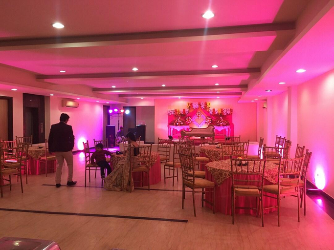 Food & Drinks 5, Merriment Alpha Hotel@Noida, Gautam Buddha Nagar