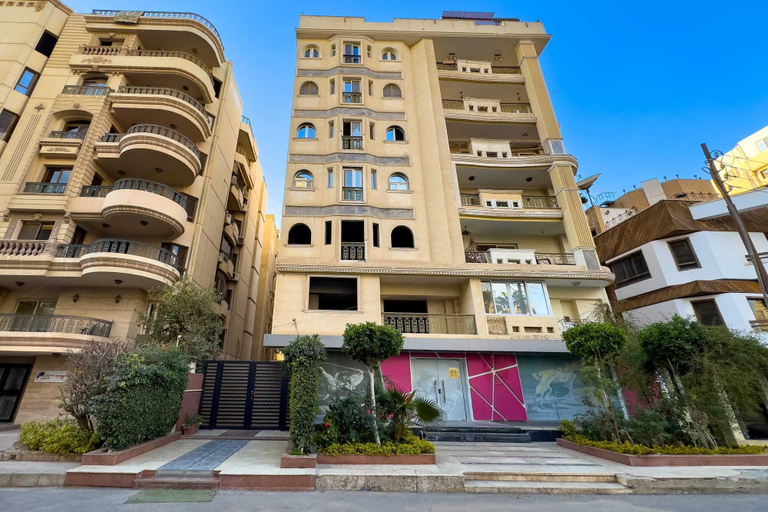 Exterior & Views 2, Posh & Panoramic 2bdr Rooftop 5 Min To Airport, An-Nuzhah