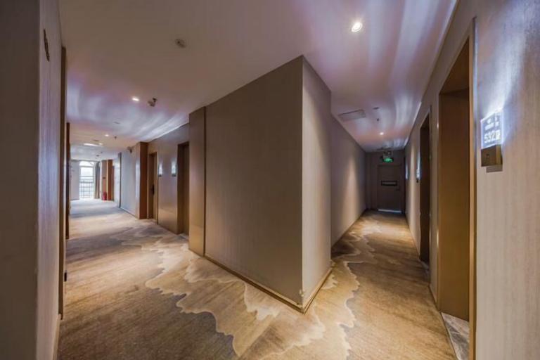 Others 4, New Traders Hotel, Shenzhen